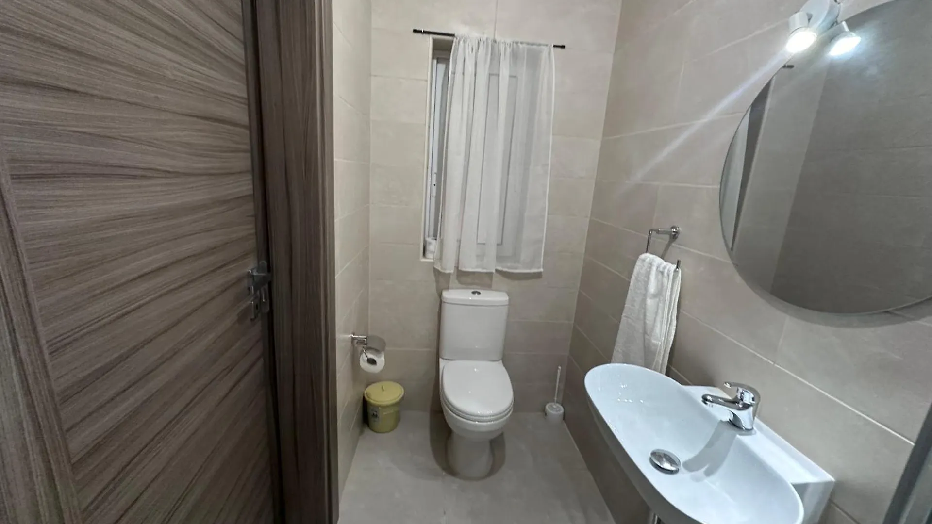 Apt Oasi Urbana San Ġiljan Apartman